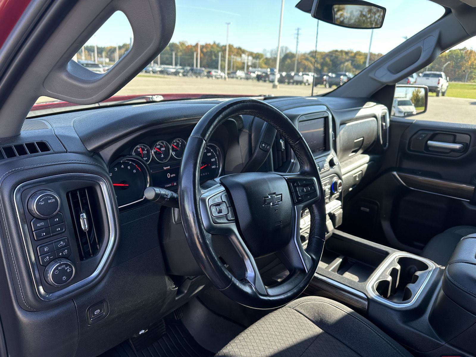 Used 2020 Chevrolet Silverado 1500 RST AWD/4WD image 17
