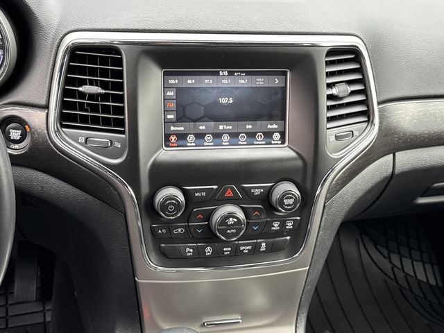Used 2018 Jeep Grand Cherokee Laredo AWD/4WD image 17