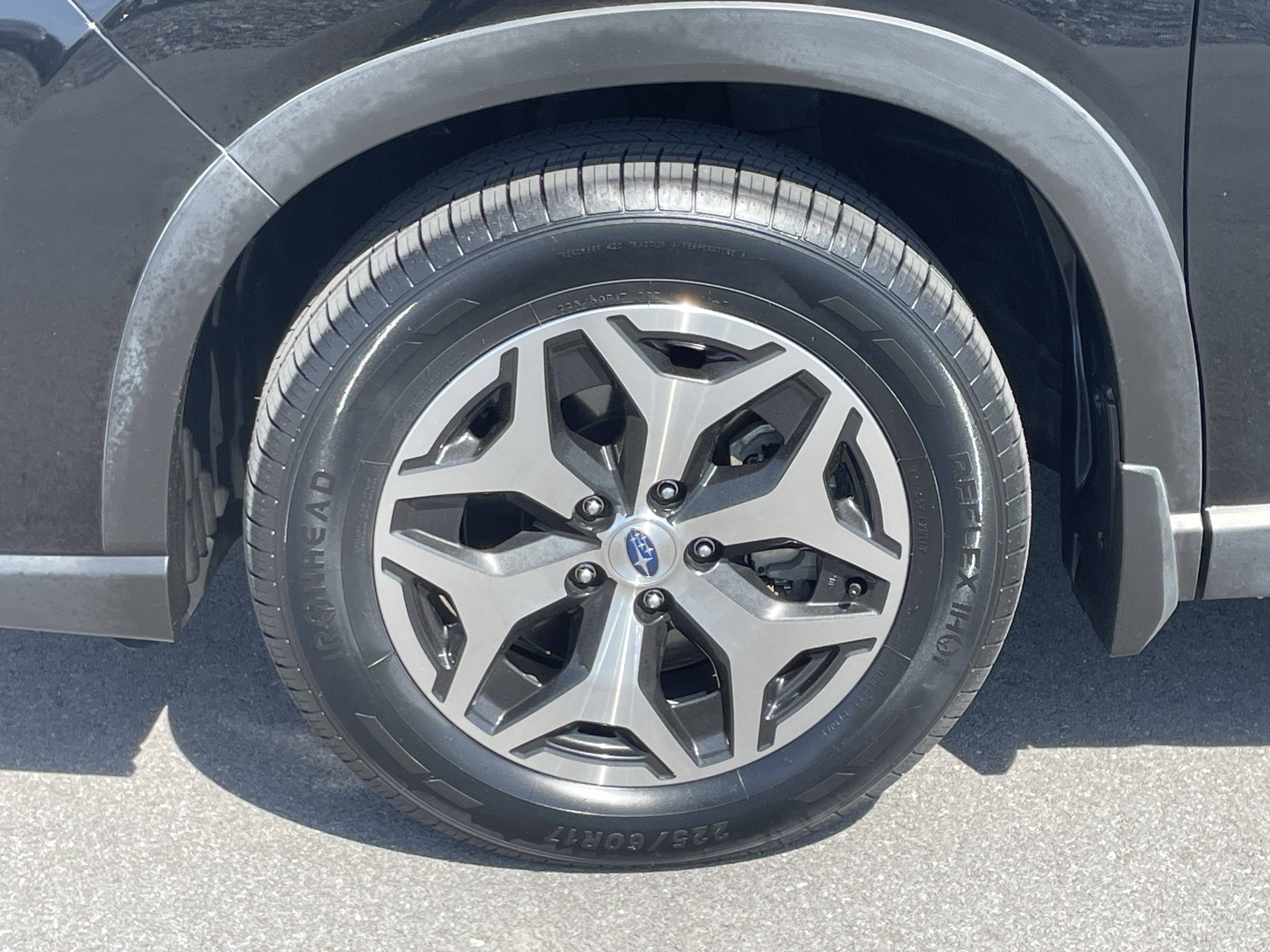 Certified 2023 Subaru Forester Premium AWD/4WD image 11