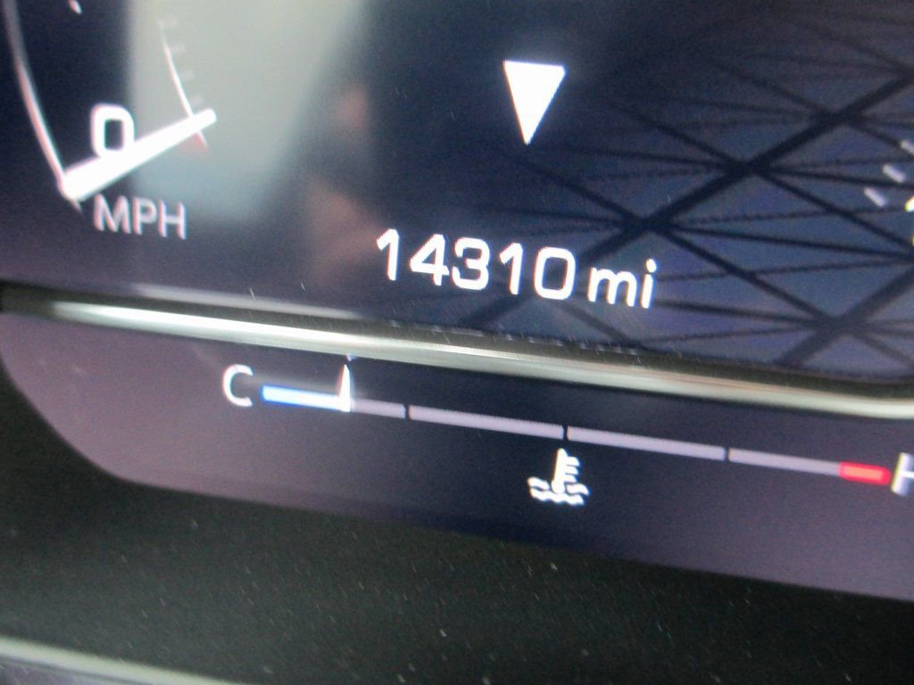 Used 2024 GMC Sierra 1500 AT4 w/ Technology Package image 33