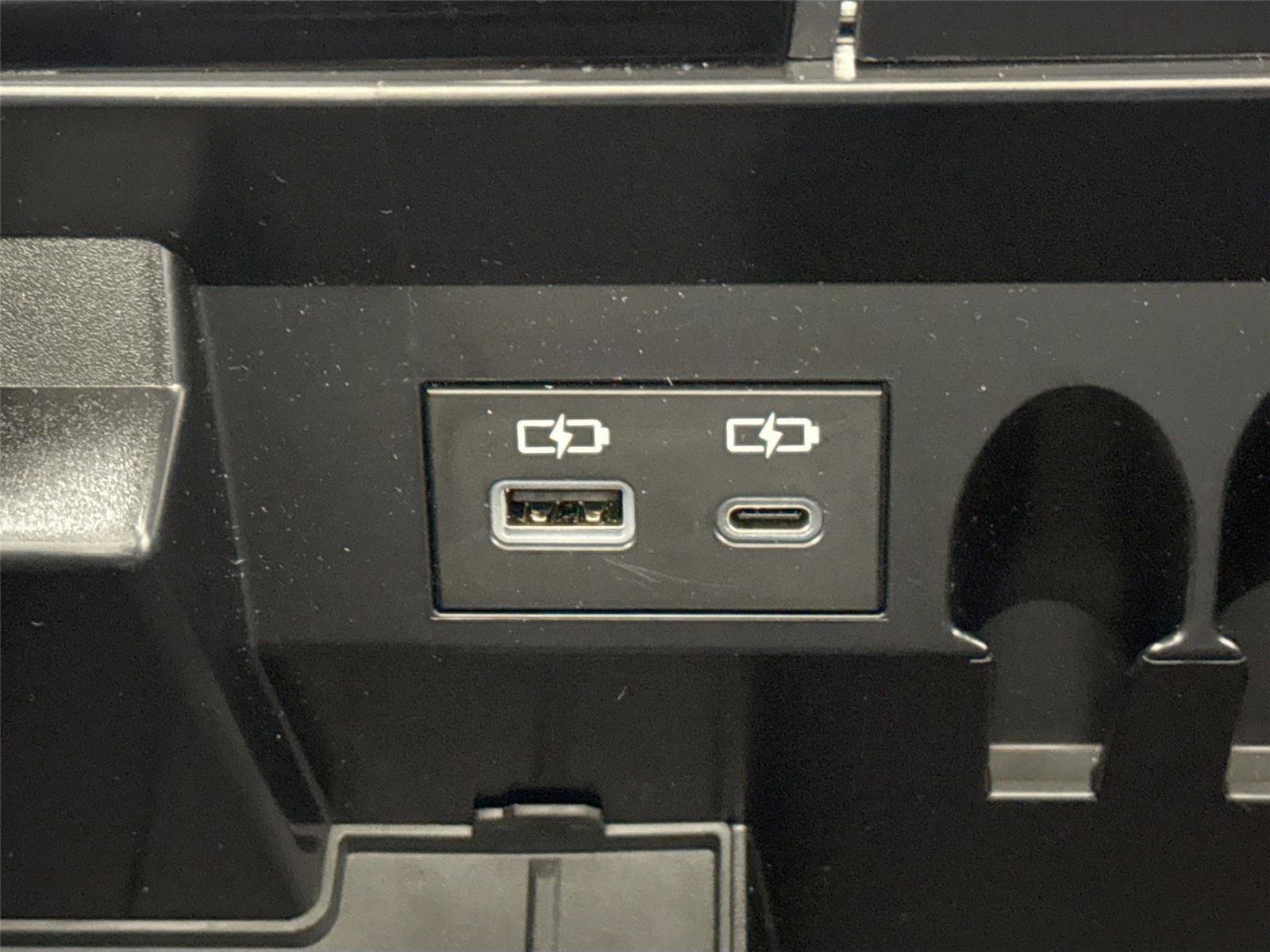 Certified 2025 Toyota Sequoia Platinum image 38