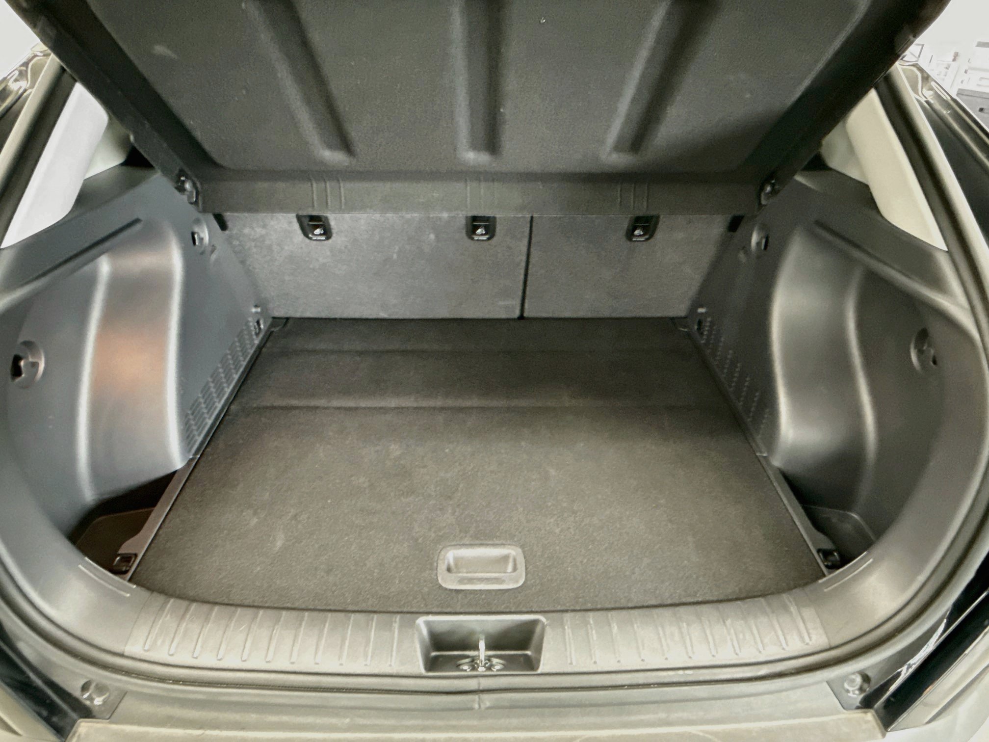 Used 2025 Hyundai Kona SEL FWD image 28