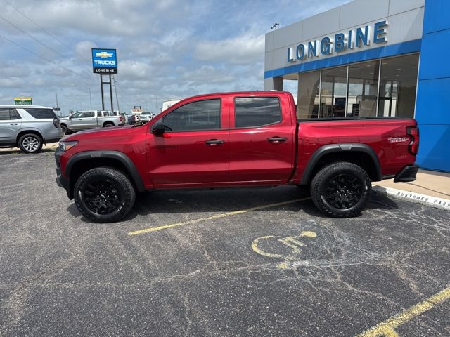 Used 2024 Chevrolet Colorado Trail Boss w/ Advanced Trailering Package AWD/4WD image 4