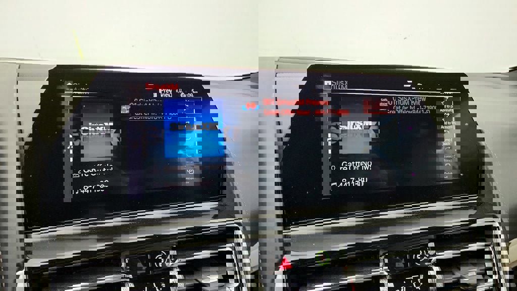 Used 2022 BMW M850i xDrive Convertible image 19