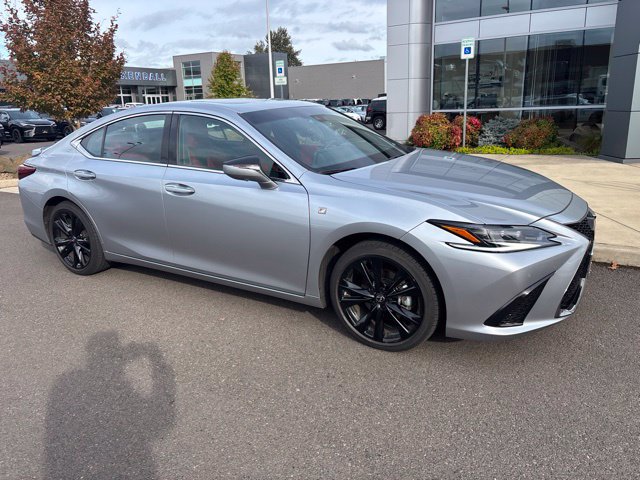 Used 2024 Lexus ES 350 F Sport w/ Accessory Package (Z1) FWD image 3
