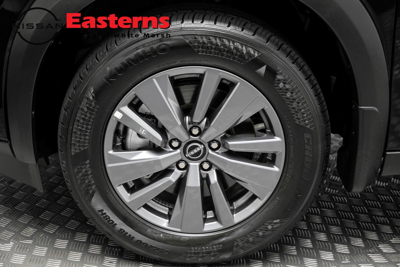 Used 2025 Nissan Pathfinder S image 43