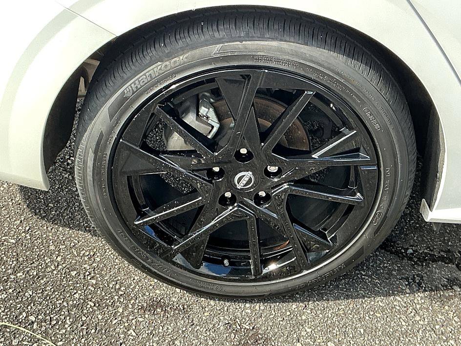 Certified 2024 Nissan Sentra SR w/ SR Premium Package image 9