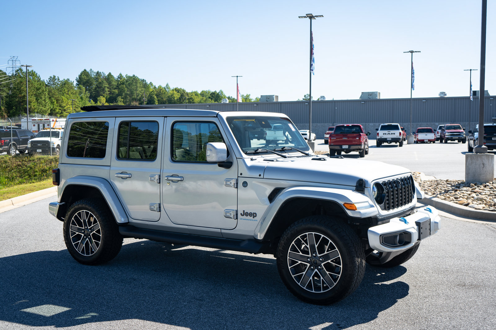 Used 2024 Jeep Wrangler High Altitude AWD/4WD image 12