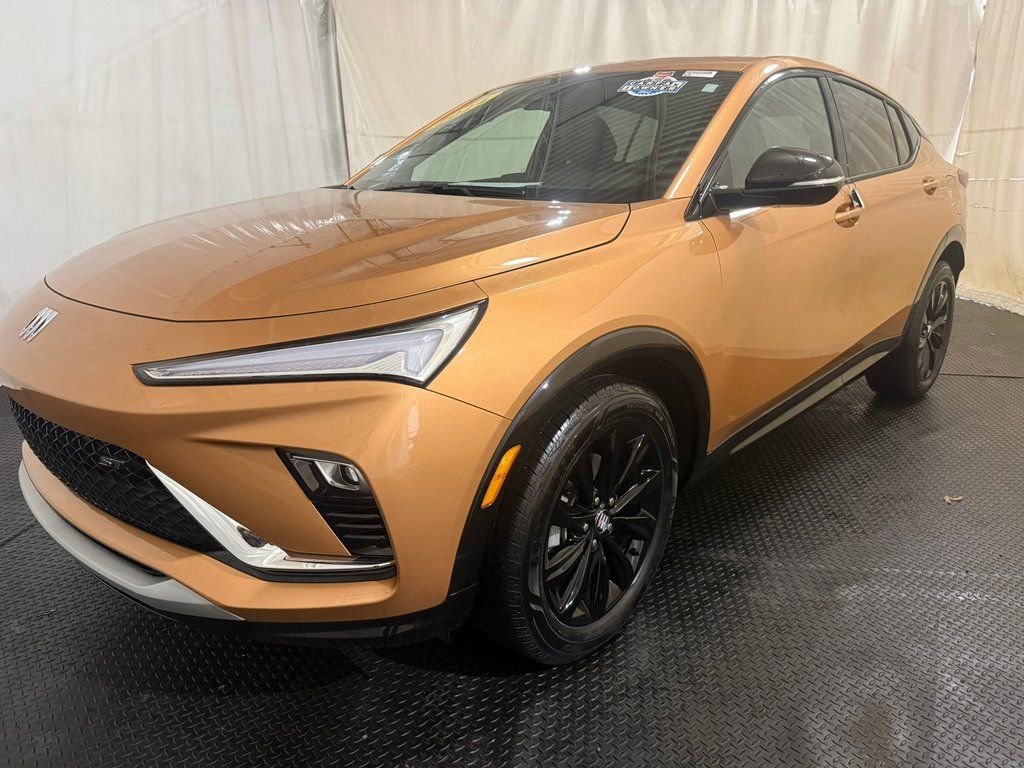 Used 2024 Buick Envista Sport Touring w/ Convenience II Package image 4