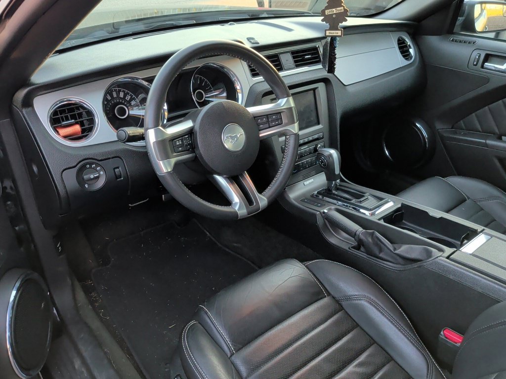 Used 2014 Ford Mustang GT Premium w/ Electronics Package RWD image 8
