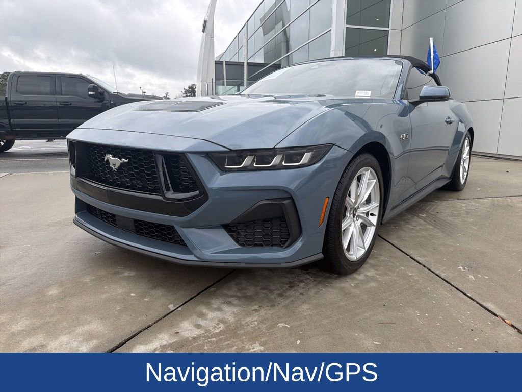 Used 2025 Ford Mustang GT Premium image 3