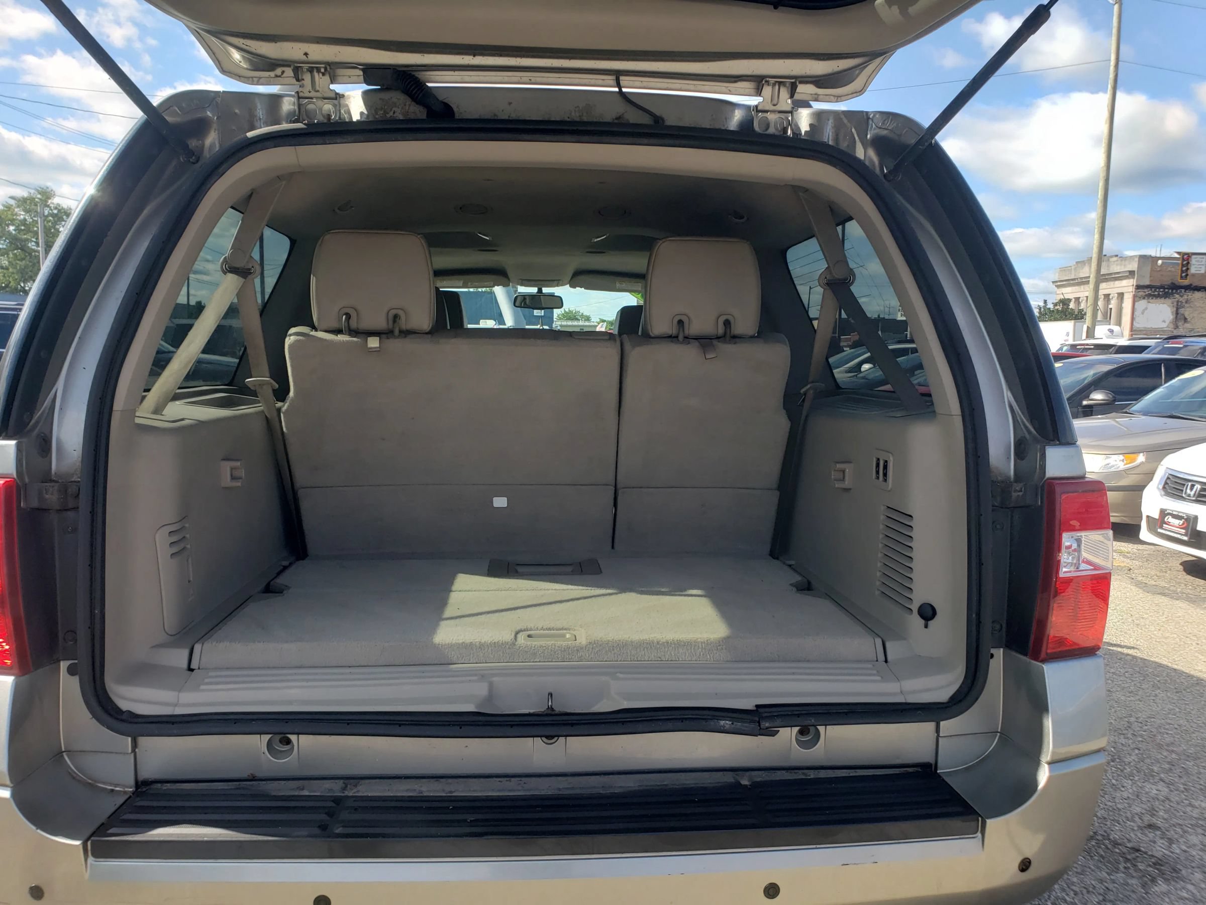 Used 2008 Ford Expedition EL XLT AWD/4WD image 11