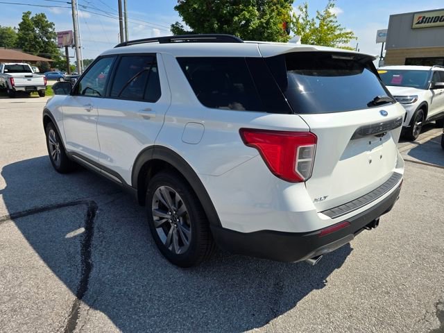 Used 2022 Ford Explorer XLT w/ Equipment Group 202A image 5