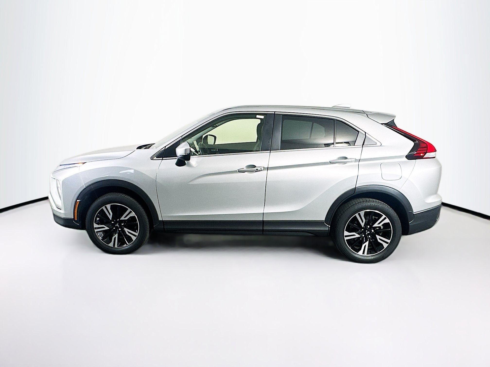 Used 2024 Mitsubishi Eclipse Cross SE AWD/4WD image 4