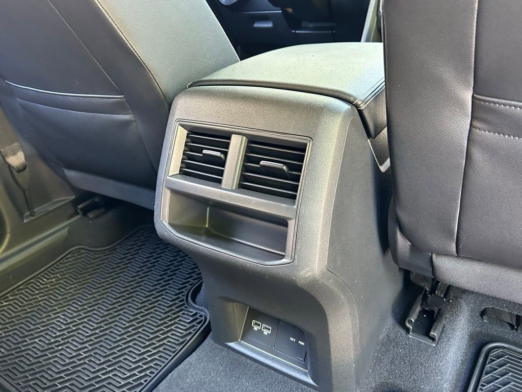 Used 2020 Volkswagen Atlas Cross Sport SE w/ Towing Package image 45