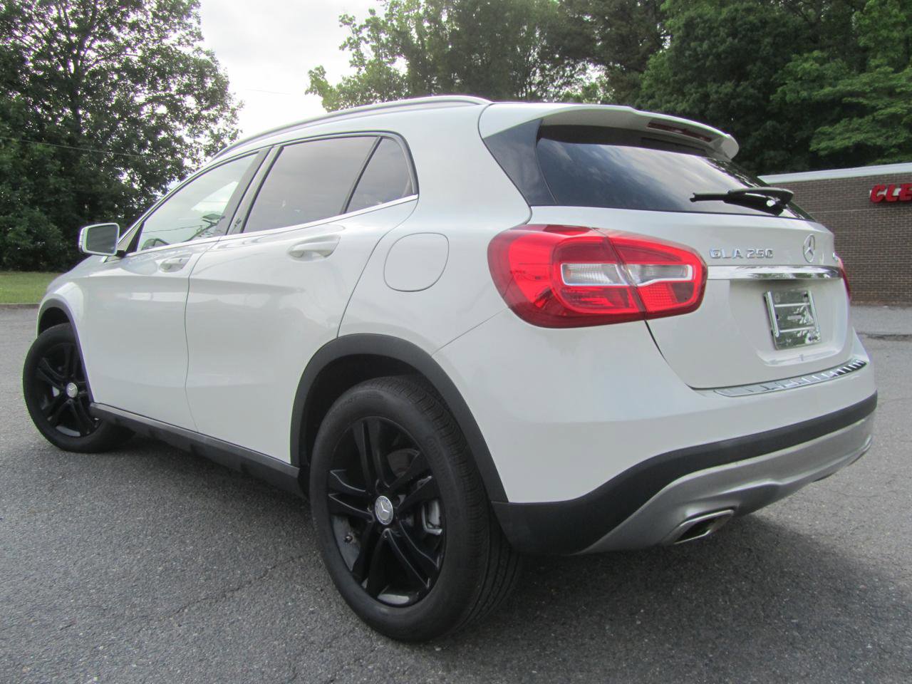 Used 2015 Mercedes-Benz GLA 250 4MATIC image 8