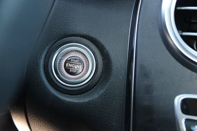 Used 2021 Mercedes-Benz GLC 300 image 22