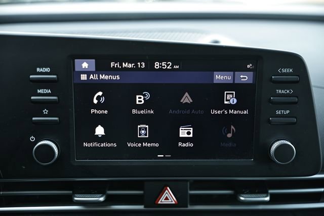 Used 2023 Hyundai Elantra SEL w/ Preferred Accessory Package image 33