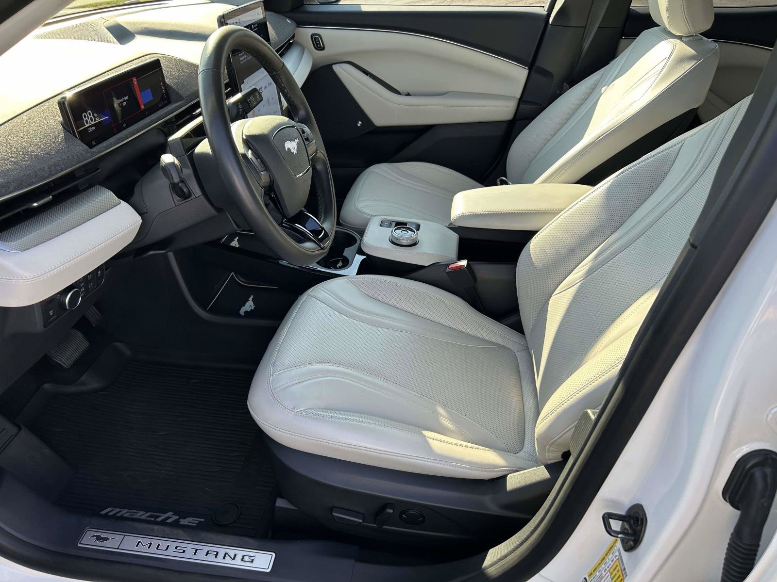 Used 2022 Ford Mustang Mach-E Premium w/ Ice White Appearance Package AWD/4WD image 24