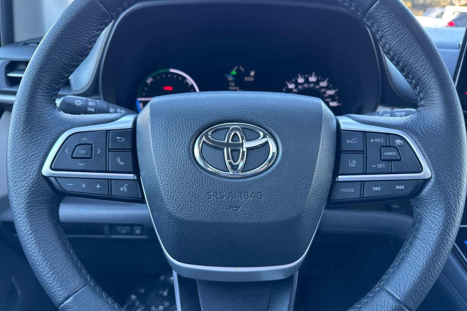 Certified 2023 Toyota Sienna XLE image 29