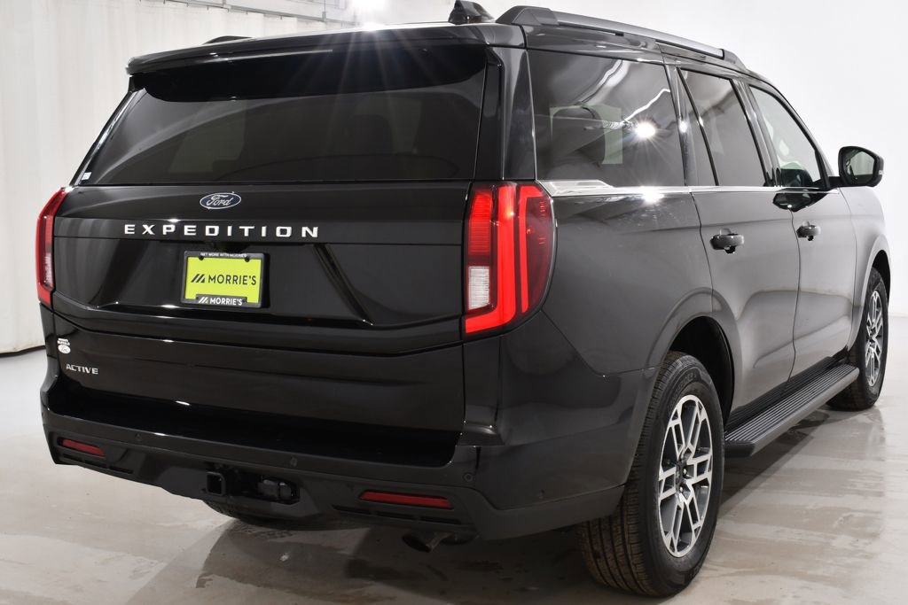 Used 2025 Ford Expedition Active image 12