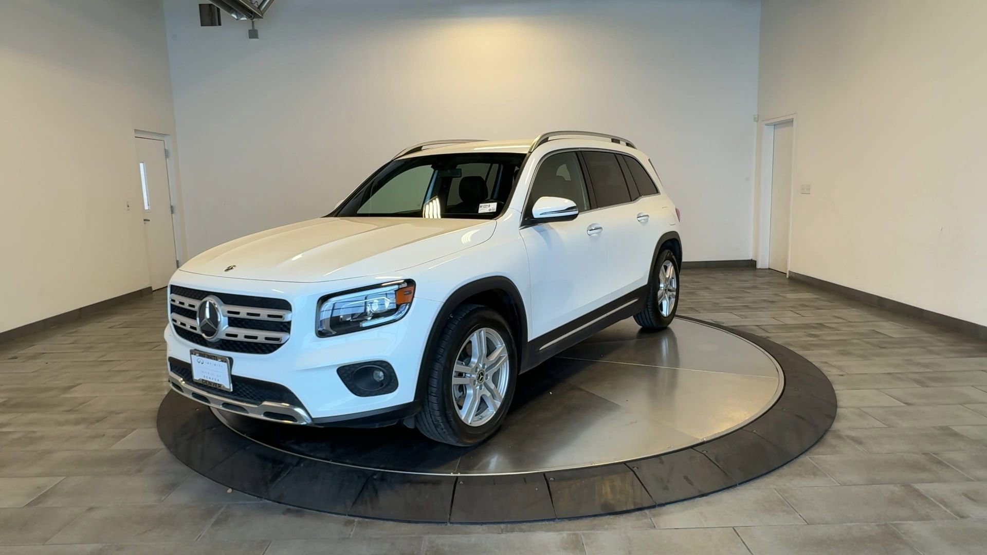 Used 2023 Mercedes-Benz GLB 250 4MATIC image 4