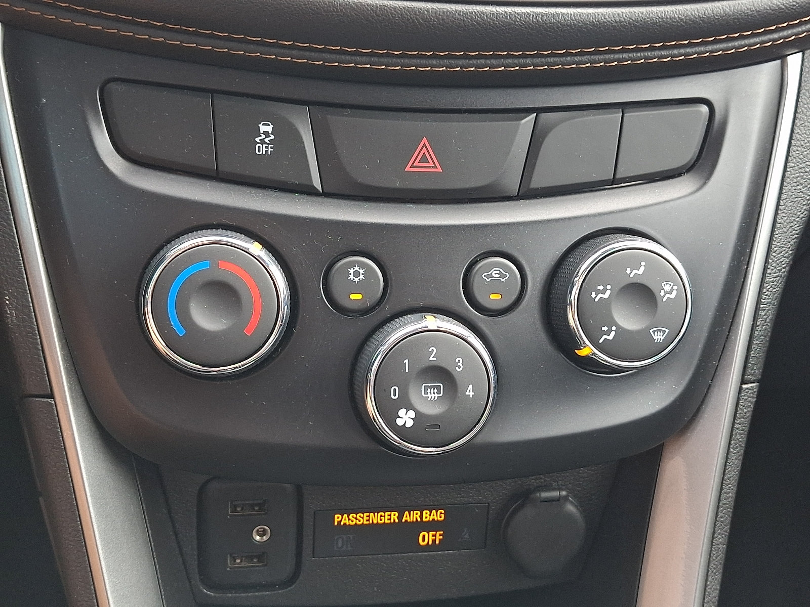 Used 2018 Chevrolet Trax LS AWD/4WD image 16