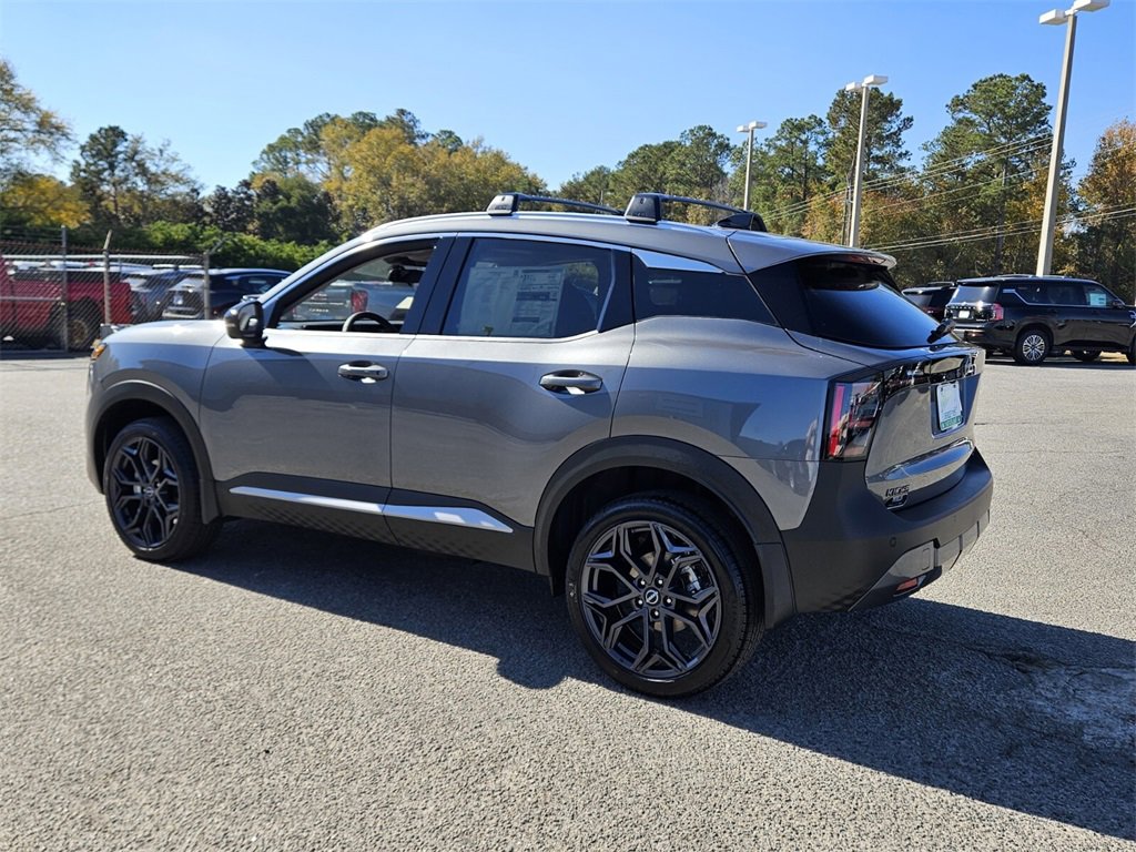 New 2026 Nissan Kicks SR w/ Cold Weather Package image 9