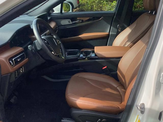 Certified 2023 Lincoln Nautilus Reserve image 11