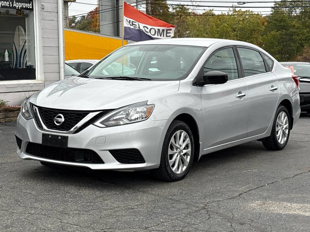 Used 2019 Nissan Sentra SV image 1