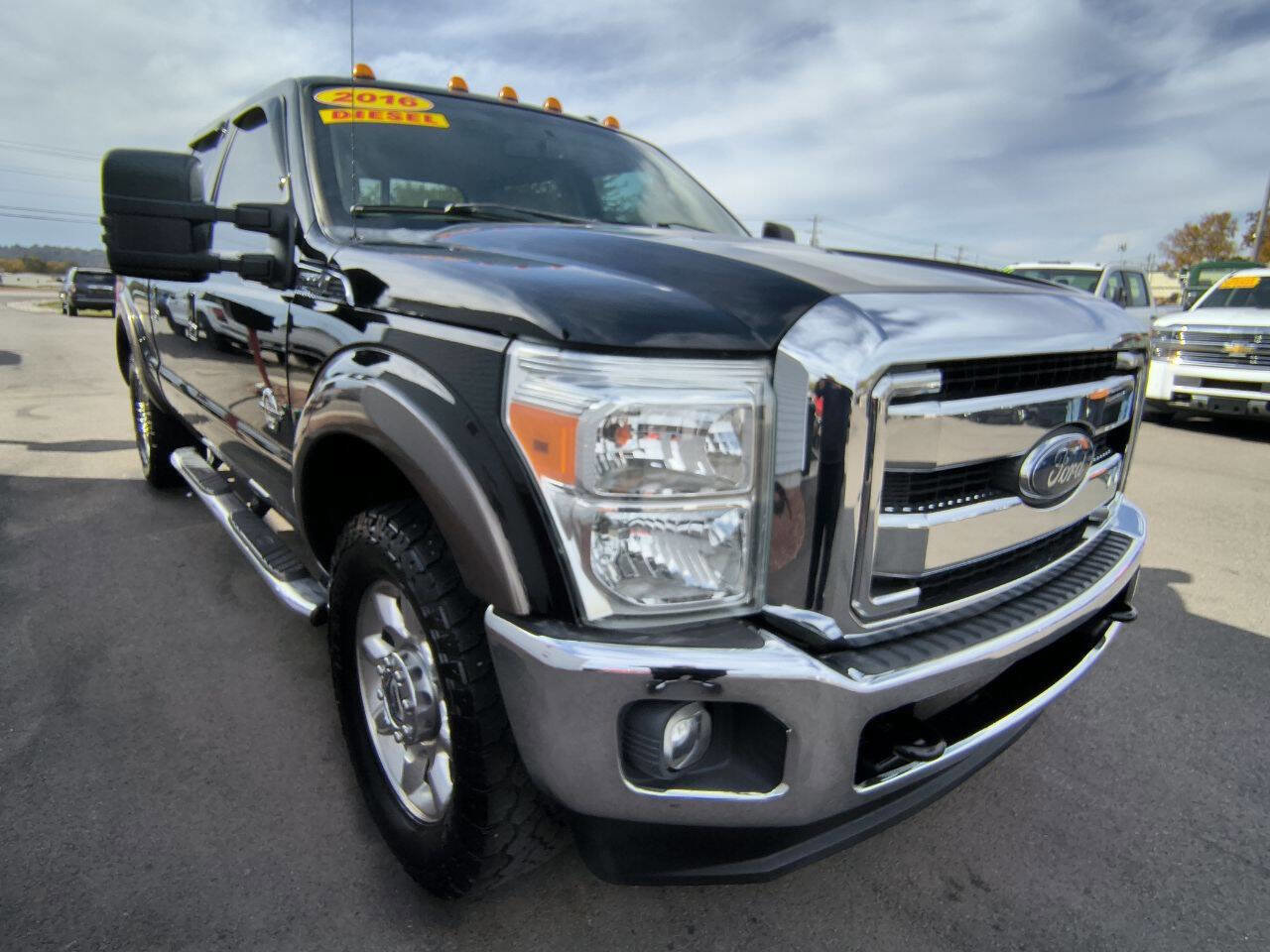 Used 2016 Ford F250 Lariat w/ Lariat Ultimate Package image 4