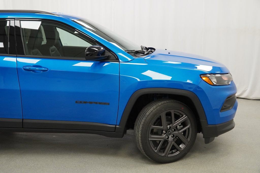New 2026 Jeep Compass Latitude image 10