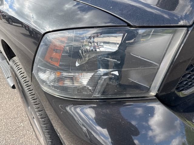 Used 2017 RAM 1500 Express w/ Black Ram 1500 Express Group image 12