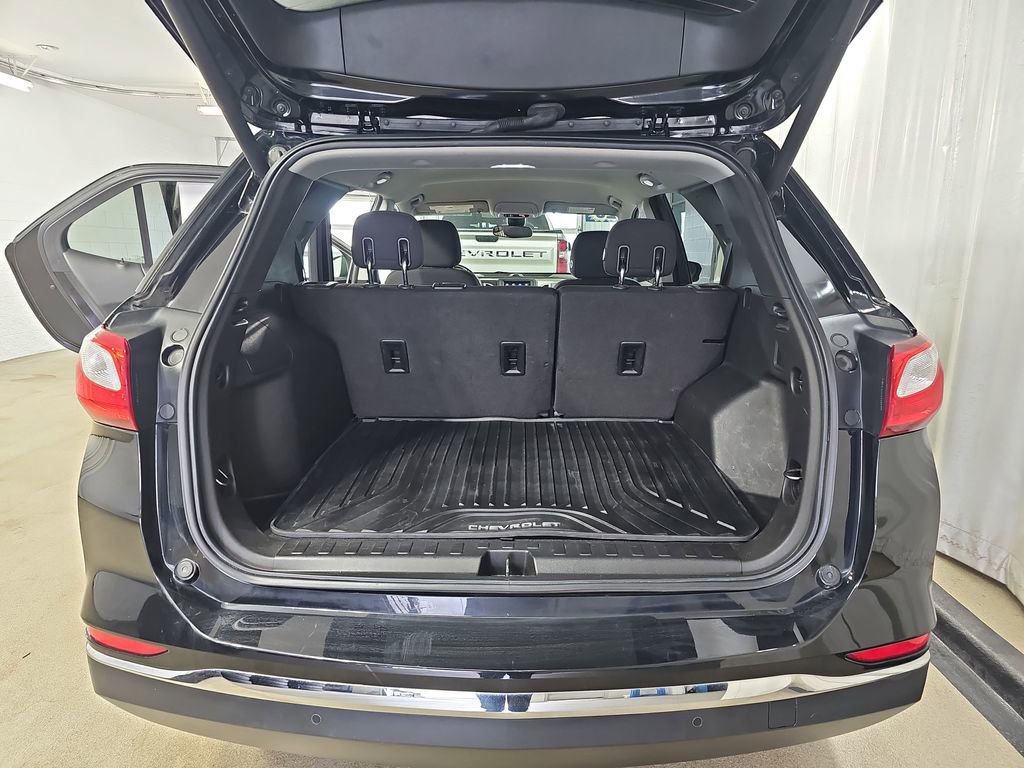 Used 2020 Chevrolet Equinox LT w/ Driver Convenience Package FWD image 15