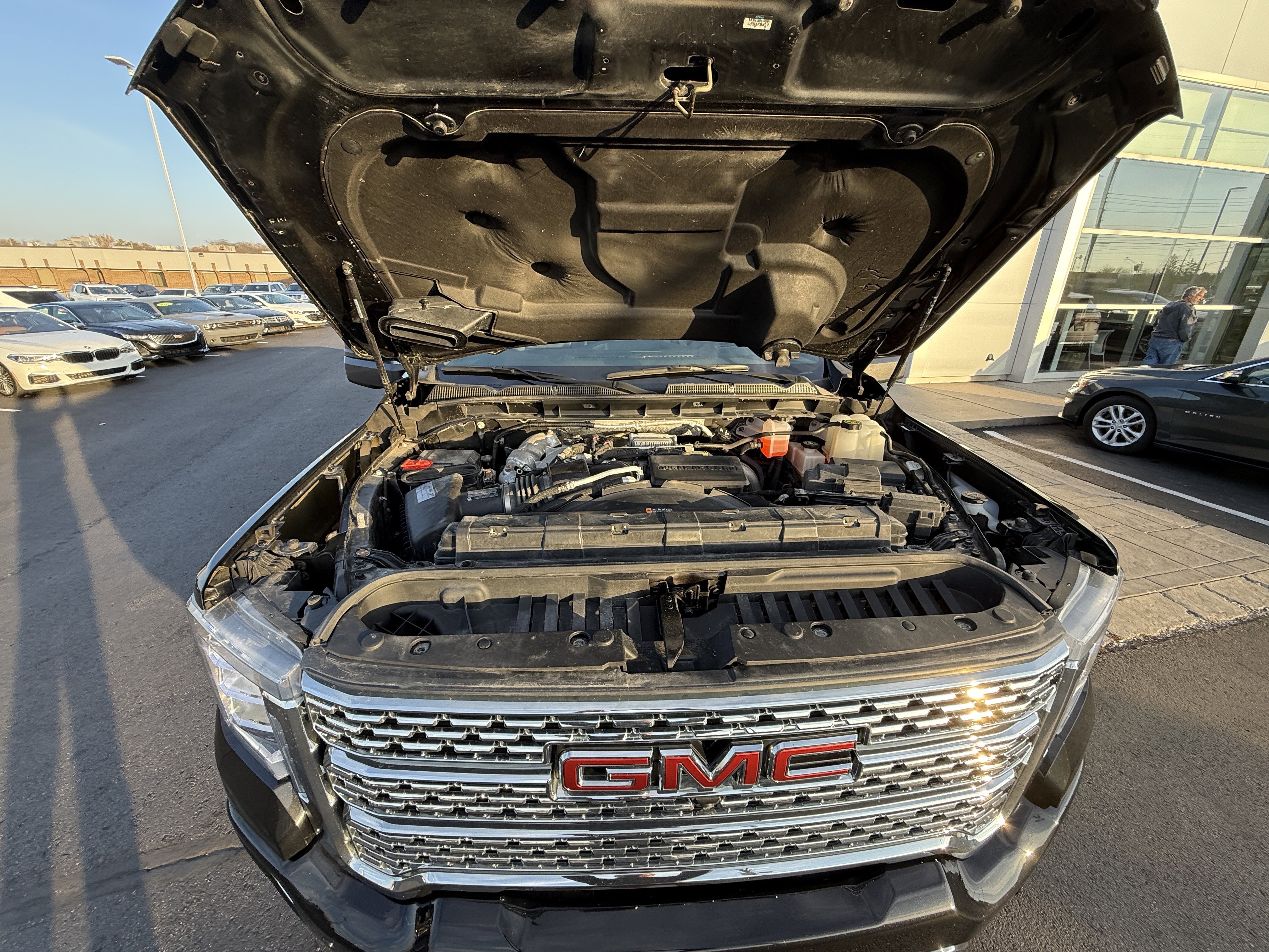 Used 2021 GMC Sierra 2500 Denali w/ Denali Black Diamond Edition image 29