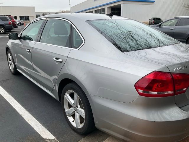 Used 2013 Volkswagen Passat 2.5 SE FWD image 9