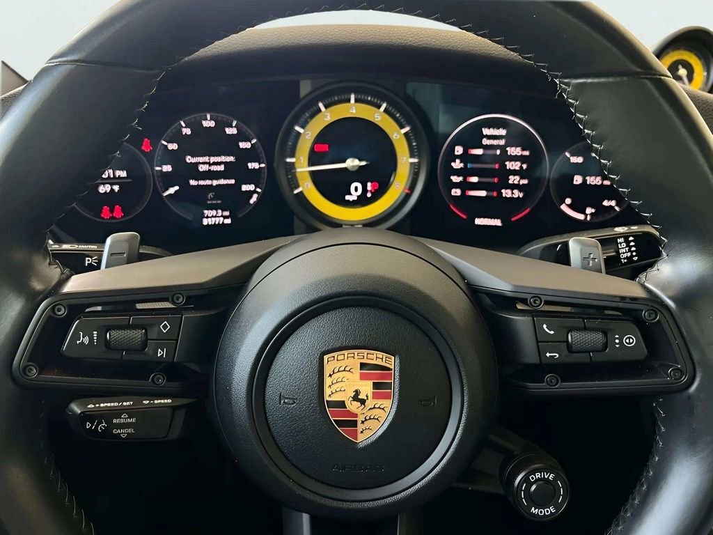 Used 2022 Porsche 911 Carrera image 25