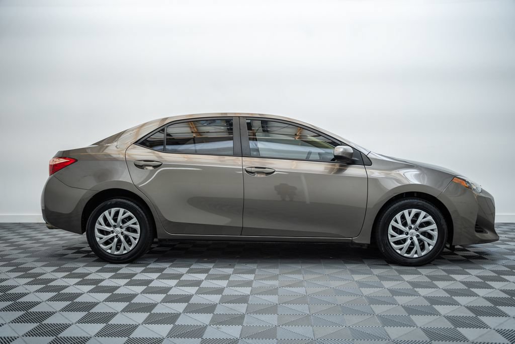 Used 2019 Toyota Corolla LE FWD image 4