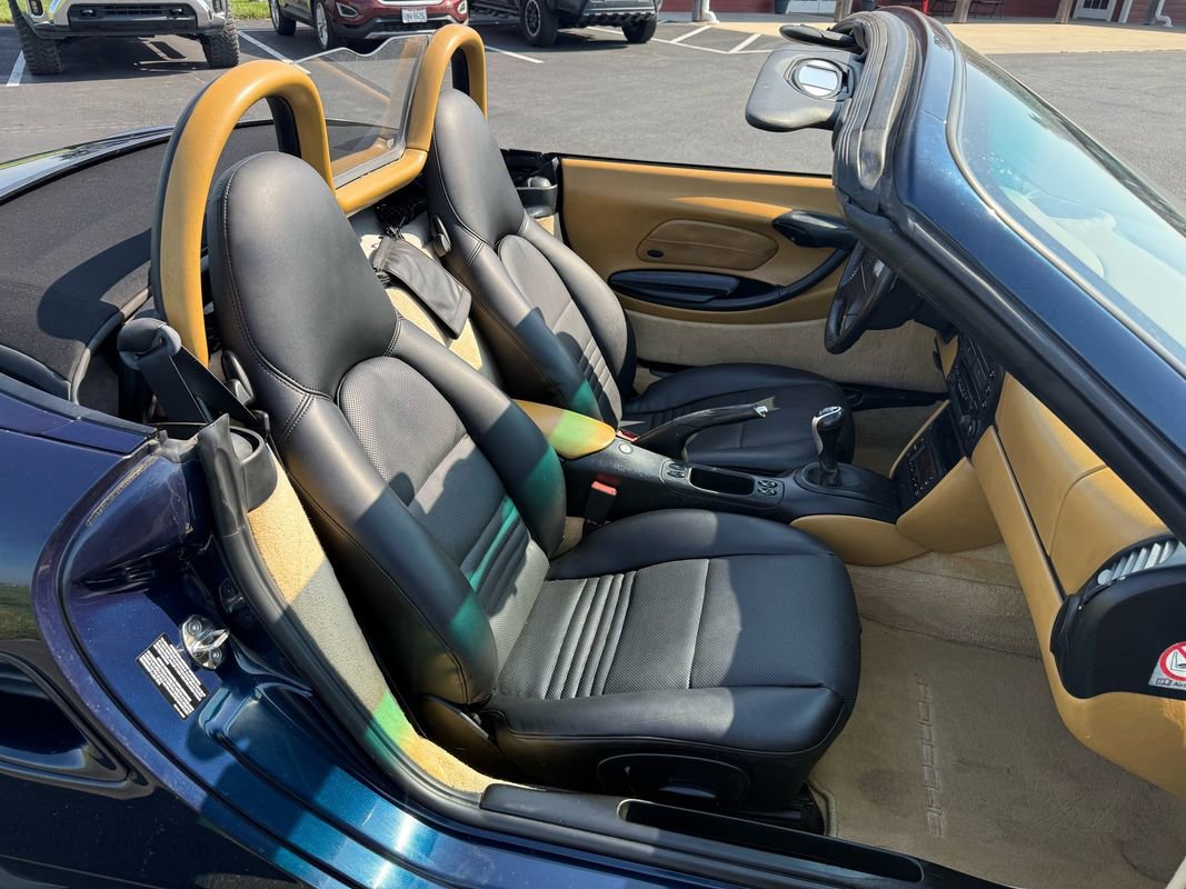 Used 2000 Porsche Boxster image 8
