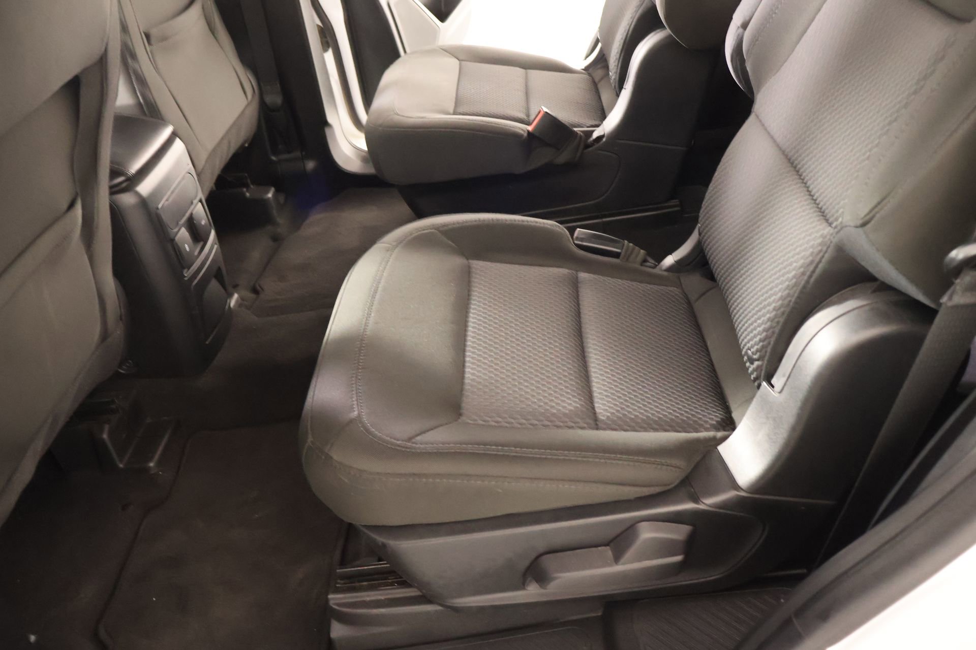 Used 2023 Ford Explorer XLT image 12