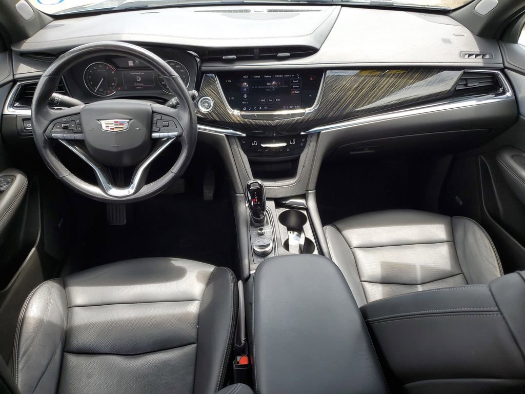 Used 2023 Cadillac XT6 Premium Luxury image 15
