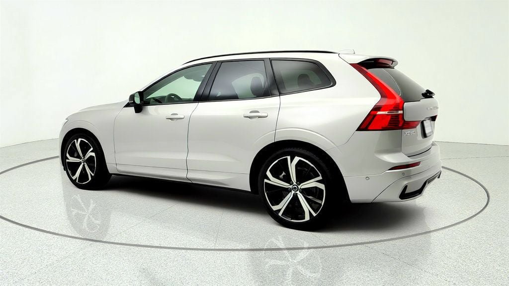 Used 2025 Volvo XC60 B5 Ultra w/ Climate Package AWD/4WD image 7