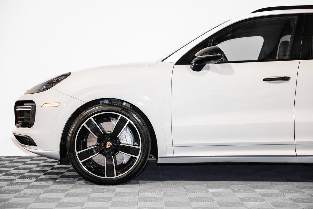 Used 2019 Porsche Cayenne Turbo AWD/4WD image 13