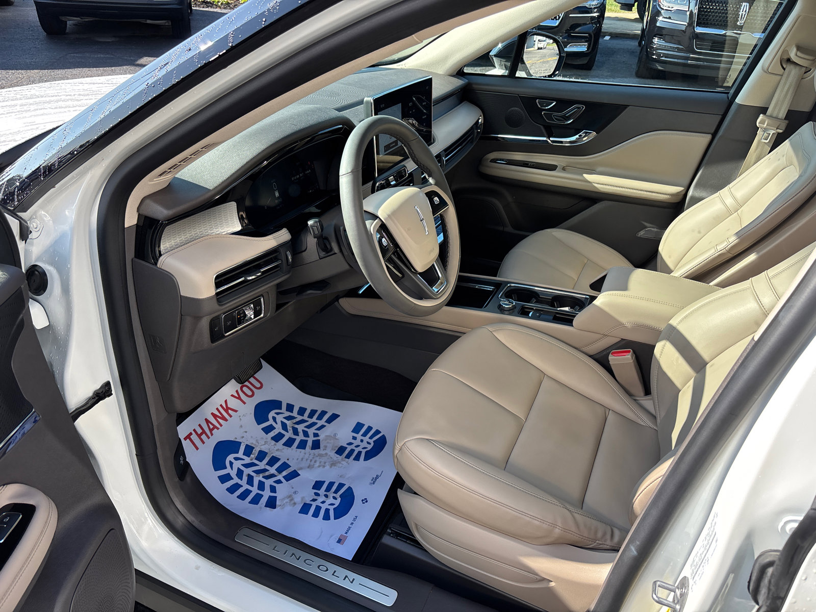 Certified 2023 Lincoln Corsair AWD image 25