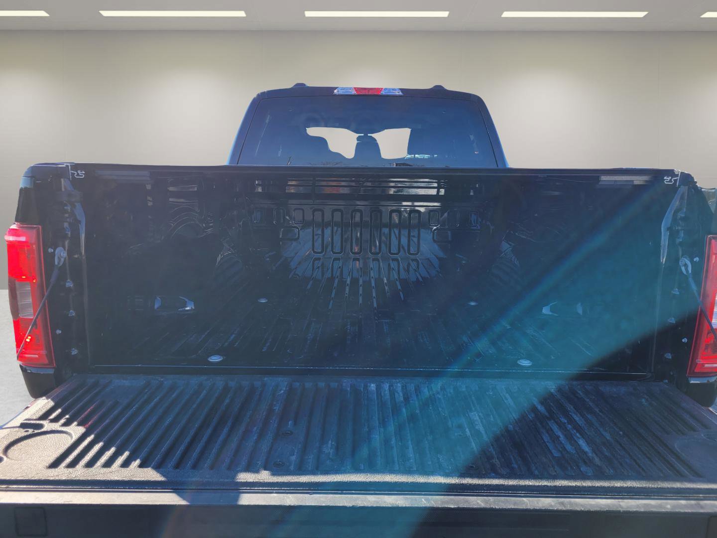 Used 2022 Ford F150 XLT w/ XTR Package AWD/4WD image 29