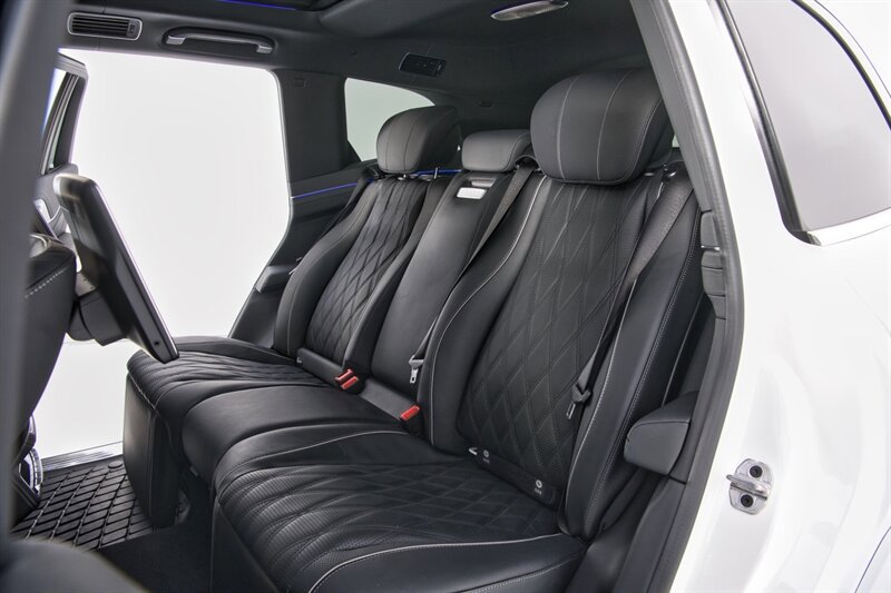 Used 2024 Mercedes-Benz Maybach GLS 600 4MATIC image 39