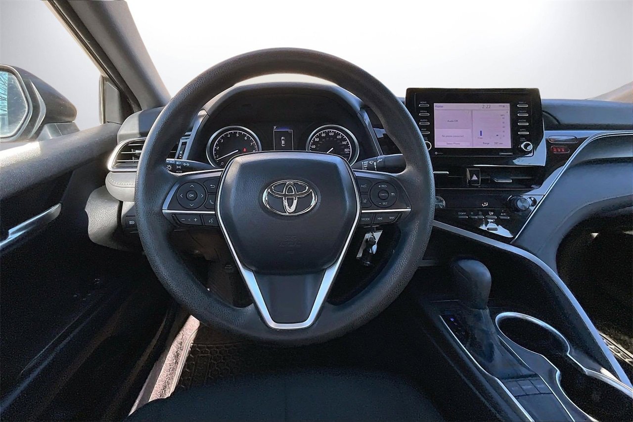 Used 2023 Toyota Camry LE image 11