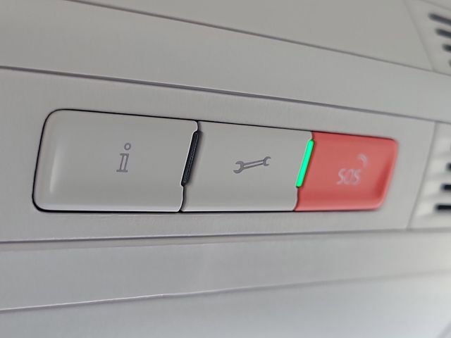 New 2025 Volkswagen Taos S image 17