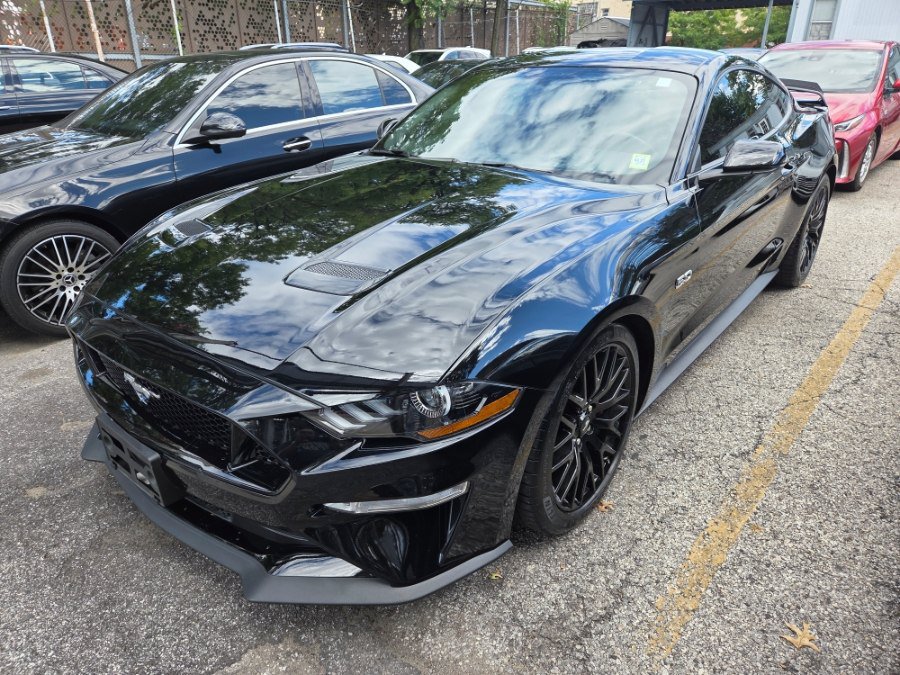 Used 2019 Ford Mustang GT Premium w/ GT Performance Package RWD image 1
