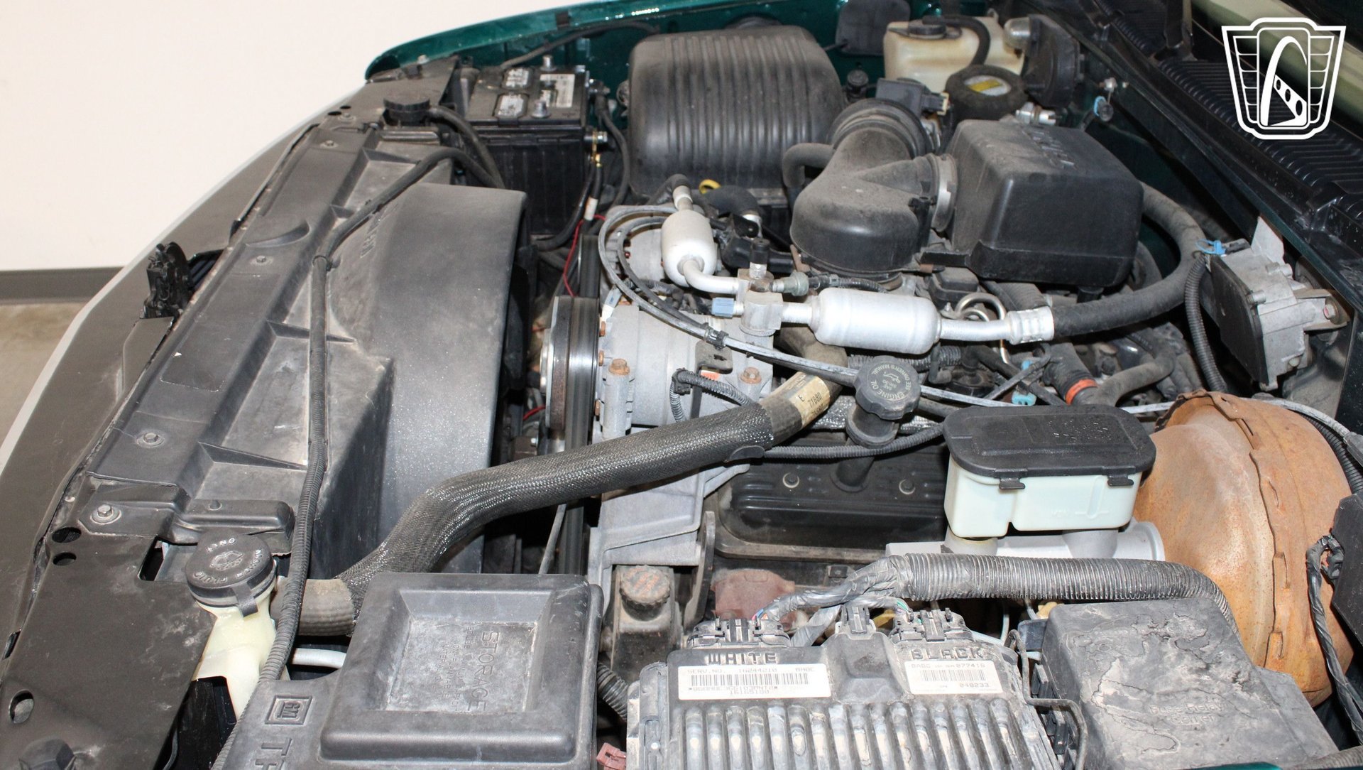 Used 1996 Chevrolet Tahoe 4WD 2-Door image 15